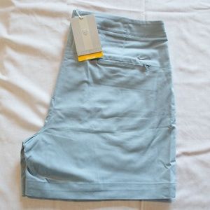 NIKE Golf Shorts - Size 10 - NWT